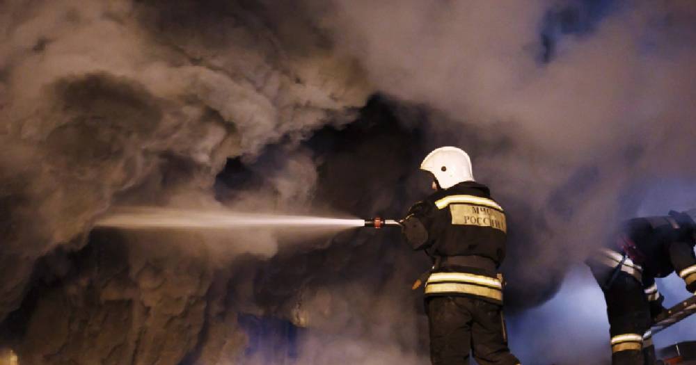 В Дзержинске локализовали масштабный пожар на оборонном заводе
