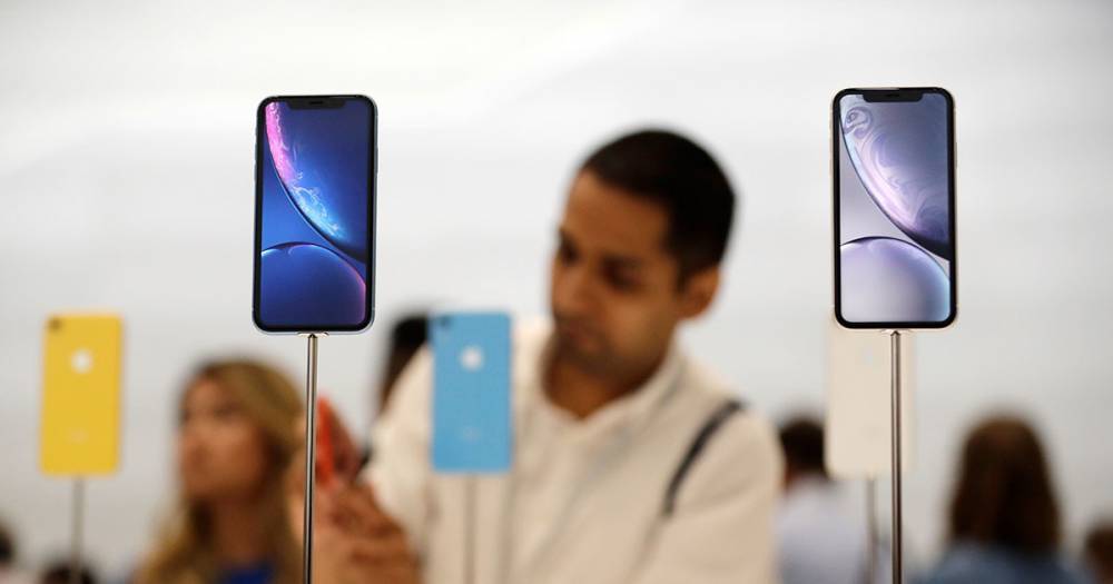 Акции Apple упали после презентации новых iPhone