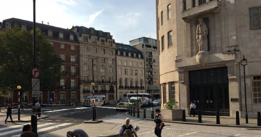 В Лондоне возле здания Би-би-си подорвали автомобиль