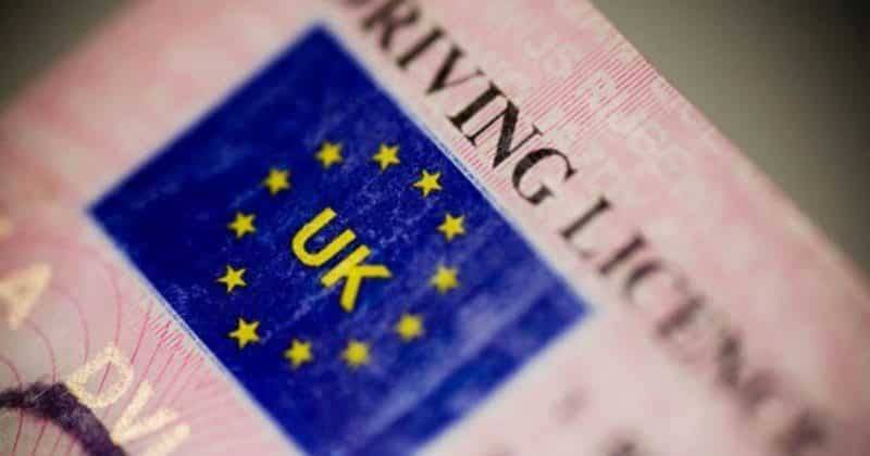 Британцам-эмигрантам придется менять водительские права до Brexit