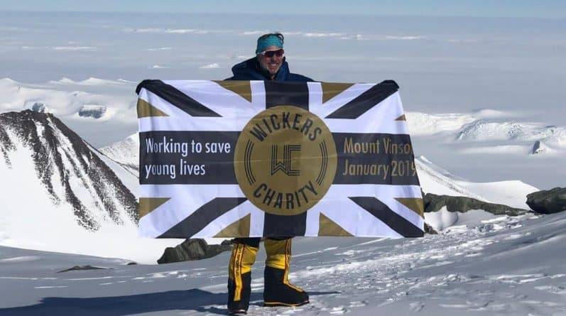 Мужчина из Лондона поднялся на самую высокую точку Антарктиды, чтобы остановить преступления в столице