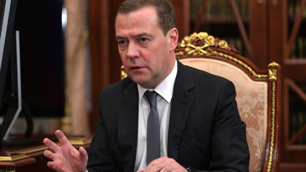 Медведев распорядился о назначении Аноприенко главой Рослесхоза
