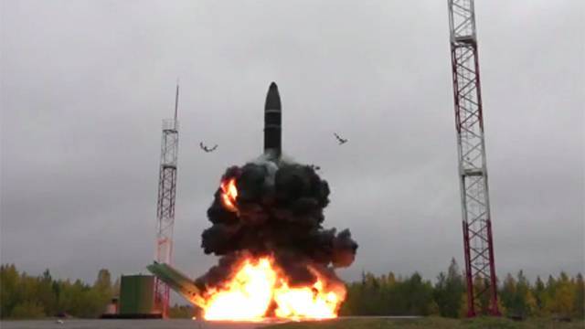 Видео пуска ракеты "Тополь-М" с космодрома Плесецк