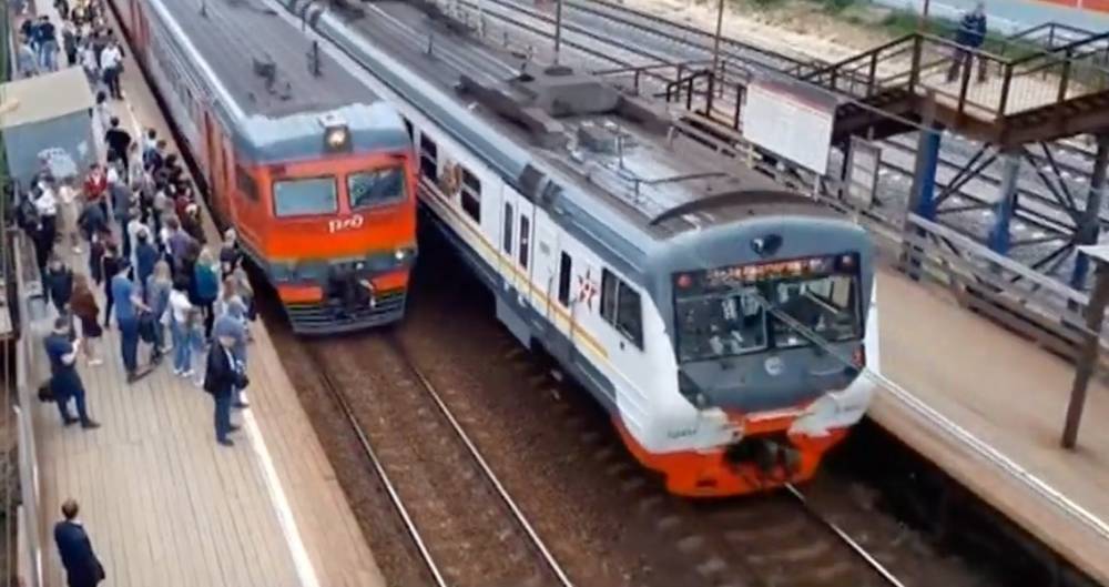Движение поездов возобновлено на станции Подольск