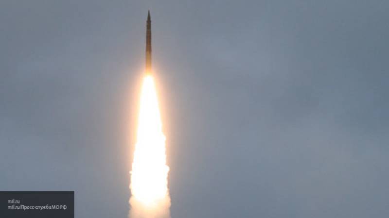 Учебно-боевой пуск ракеты "Тополь-М" был произведен с Плесецка