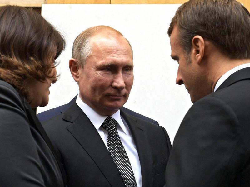 Видео обеда Путина после прощания с Шираком появилось в Сети