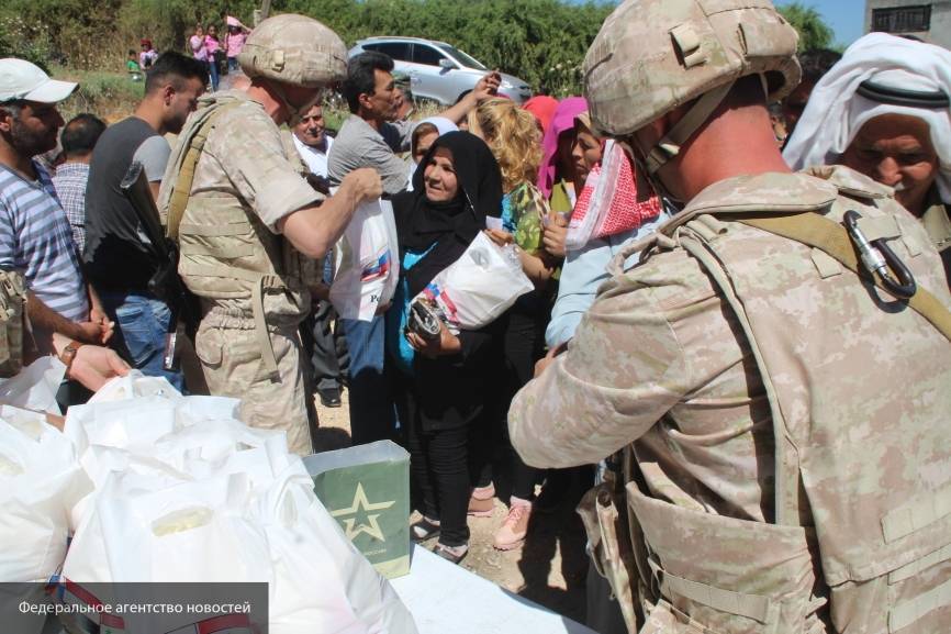 Российский Центр по примирению в Сирии провел гуманитарную акцию в поселке Мариях