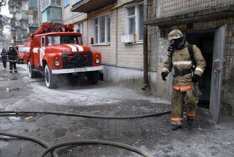 Двое мужчин погибли при пожаре в девятиэтажке в Волгограде