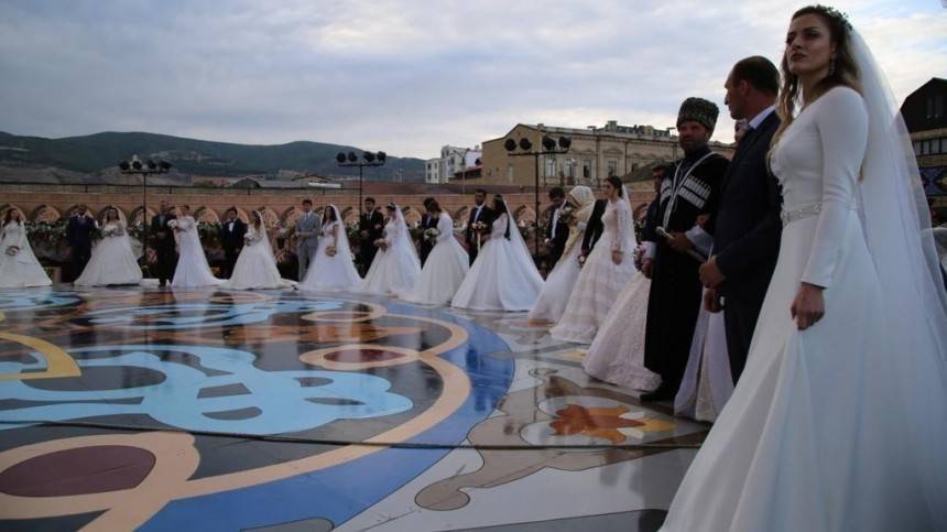 Два мировых рекорда установили на большой дагестанской свадьбе в Дербенте