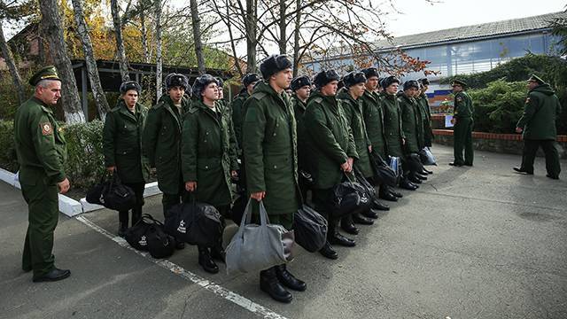 Путин подписал указ о призыве в армию осенью 132 тыс. человек