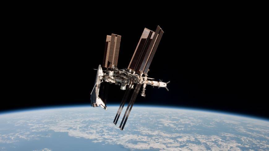 «Роскосмос» сократит в два раза число пилотируемых запусков к МКС