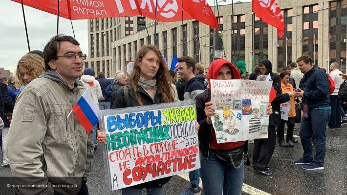 Захаров увидел «руку» США в незаконных акциях на улицах Москвы