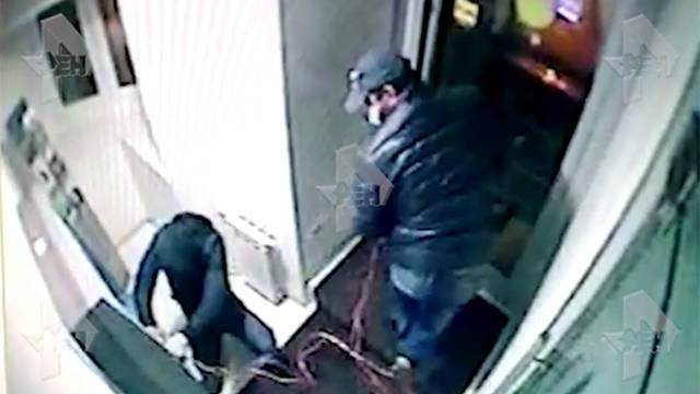 Видео похищения 11 млн из банкомата в Москве
