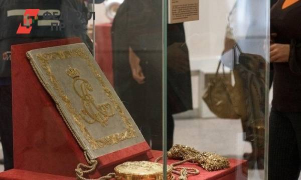 Письма Петра I и 700-летняя грамота. Тюменцы могут увидеть в музее настоящие реликвии