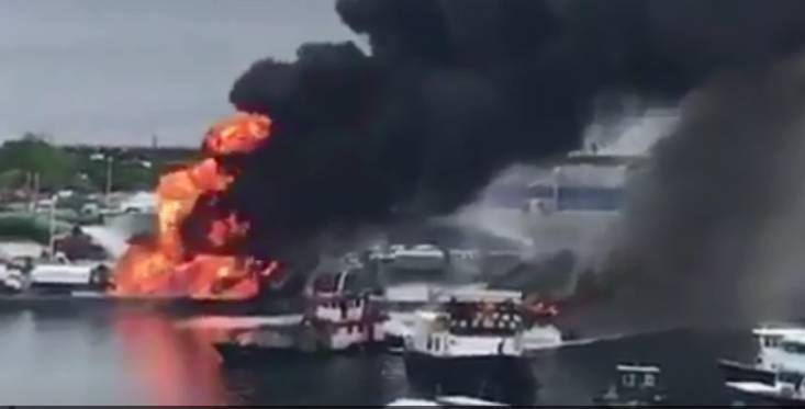 9 человек пострадали в результате крупного пожара в порту Мальдив