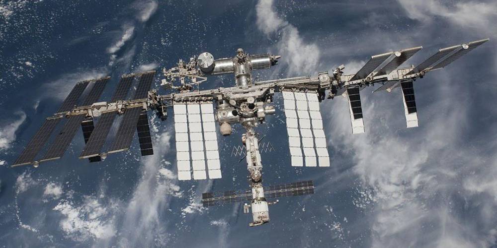 "Роскосмос" в два раза сократит число запусков к МКС