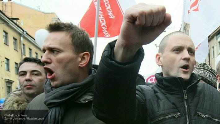 Навальный и Ко тщетно пытаются присвоить заслугу освобождения участников акций в Москве