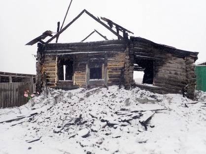 Дело о пожаре в Юргамыше, где погибла женщина с тремя детьми, передано в суд