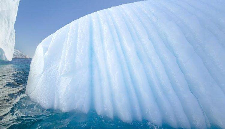 Отколовшийся в Антарктиде рекордный айсберг растает через пару лет