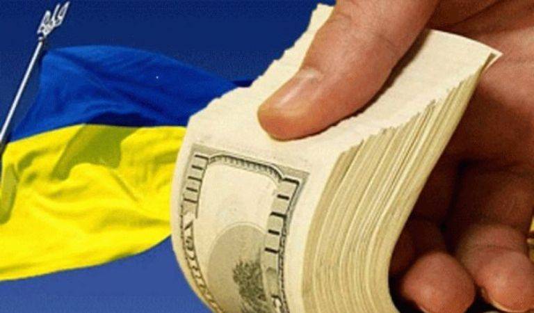 Каждый родившийся украинец уже должен $2 тысячи по долгам родины
