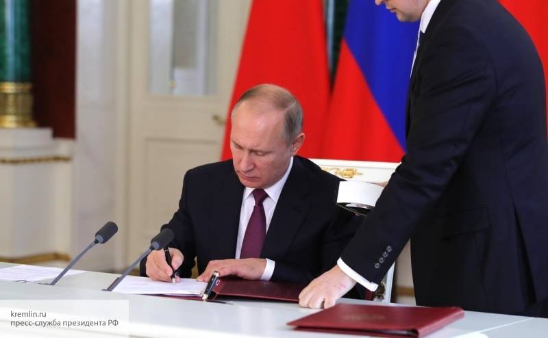Путин подписал документ, ратифицирующий Конвенцию о статусе Каспийского моря