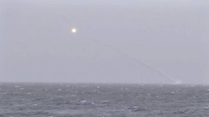 Подлодка "Колпино" запустила "Калибры" в акватории Черного моря
