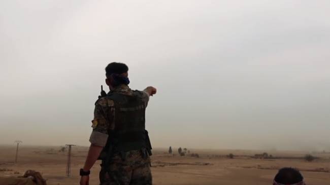 Арабо-курдские отряды SDF подожгли нефтяные скважины в Сирии