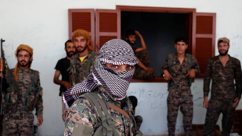 SANA: отряды курдов подожгли нефтяные вышки на севере Сирии