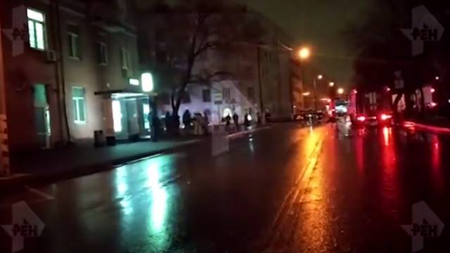 Видео с места столкновения автобуса с газовой трубой в Москве
