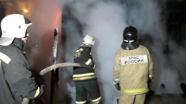 Пожар произошел в кафе в Краснодаре