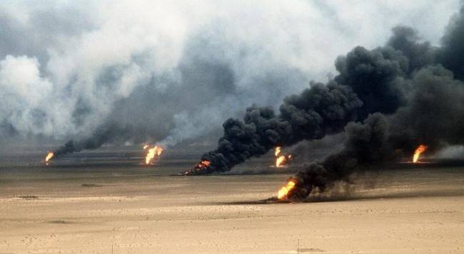 Бойцы курдских формирований подожгли нефтяные скважины на севере Сирии