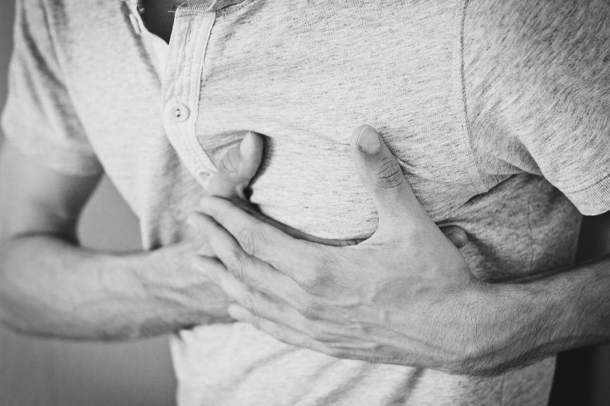 Медики рассказали, как желудок предупреждает о сердечном приступе