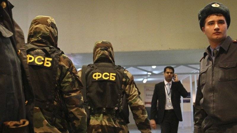 Депутаты ГД одобрили ограничение выезда за границу бывшим сотрудникам ФСБ