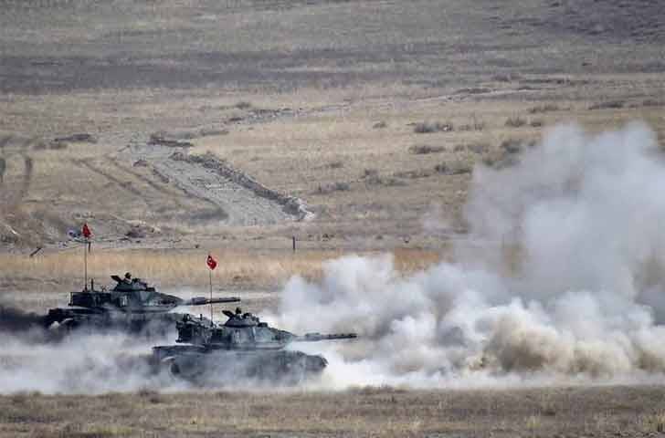 Операция «Весна мира» началась: турецкие танки пересекли границу Сирии