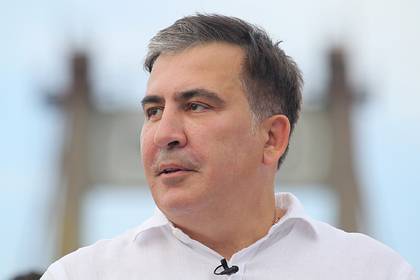 Саакашвили обвинил Порошенко в организации постановочных пресс-конференций
