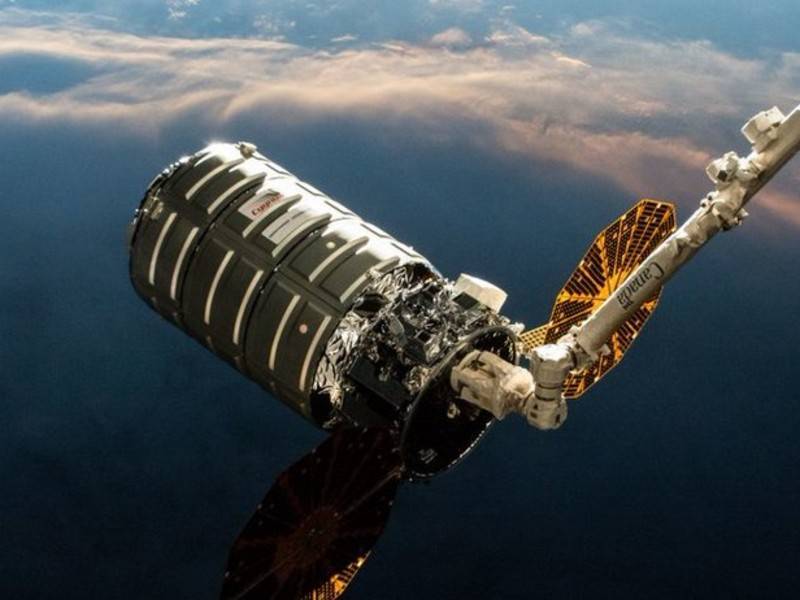 США вновь отложили запуск грузового корабля Cygnus на МКС