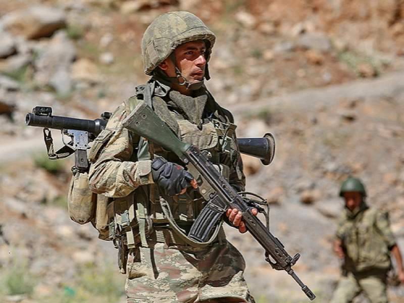 СМИ: войска Турции начали вторжение в Сирию