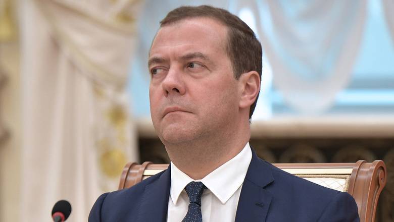 Медведев призвал генетиков развивать российскую картошку