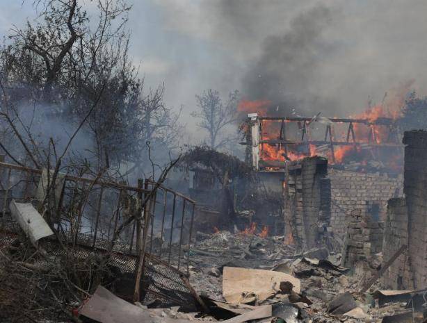 Несмотря на «мирный договор», ВСУ усилили обстрел населенных пунктов Донбасса