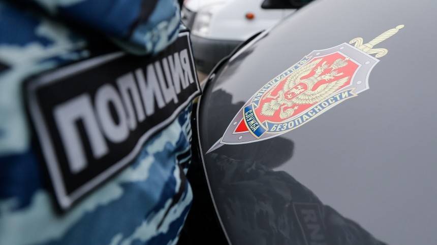 Жителя Владивостока оштрафуют за таран здания ФСБ и бегство с места ДТП