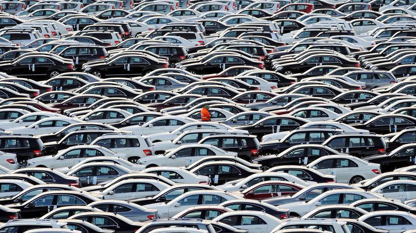 СМИ: Средняя цена автомобиля на вторичном рынке в III квартале составила 370 тысяч рублей