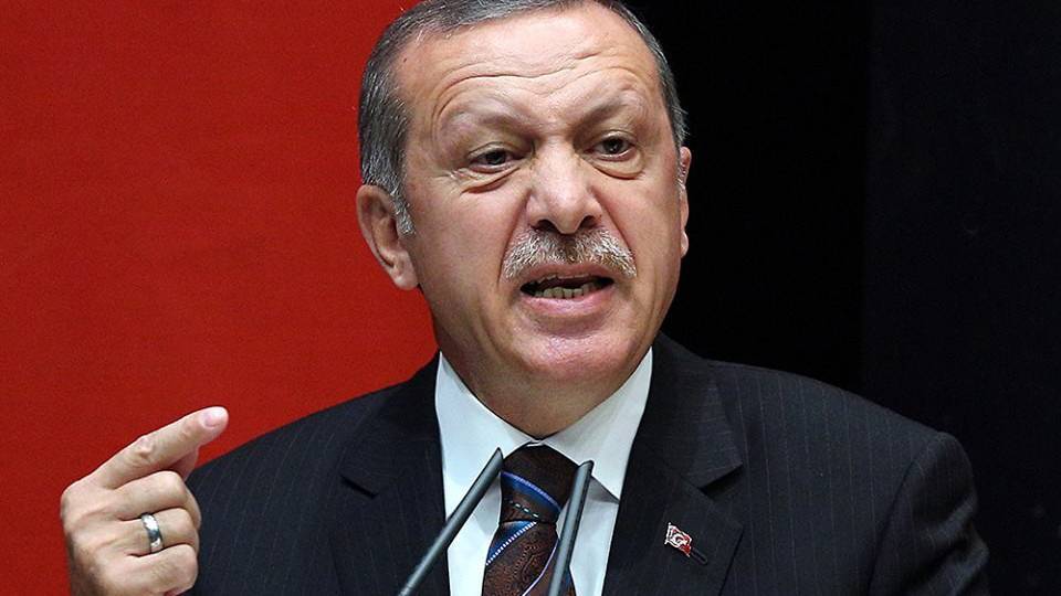Эрдоган пригрозил ЕС открыть границу для беженцев из Сирии