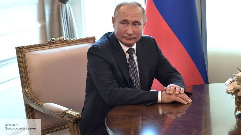 Путин предложил стимулировать работников, занимающихся спортом