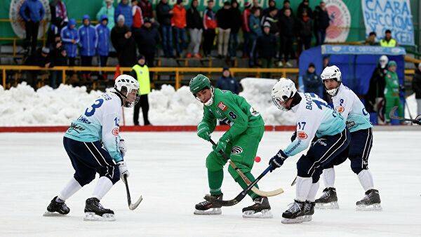 «Водник» обыграл «Байкал-Энергию» в матче Кубка мира по хоккею с мячом