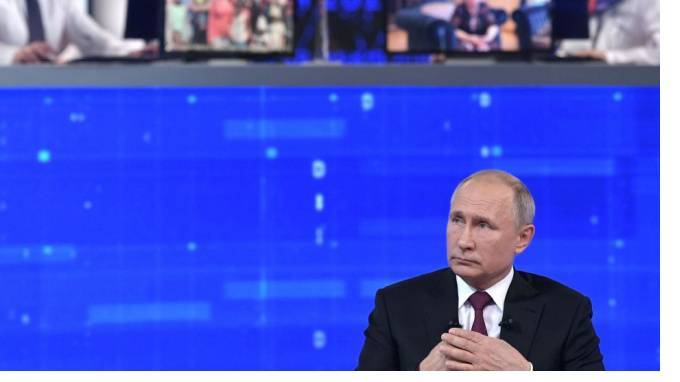 Владимир Путин повысил зарплаты президенту и премьер-министру
