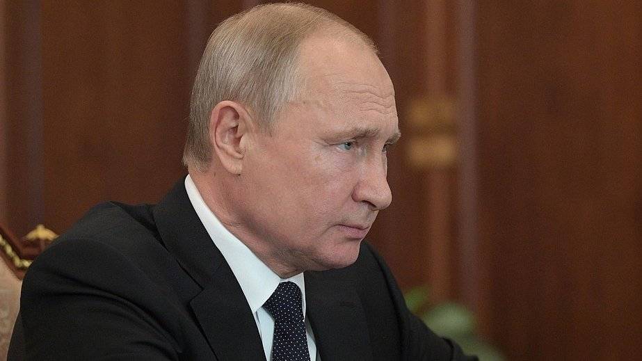 Путин подписал указы о назначении новых глав трех управлений в Кремле