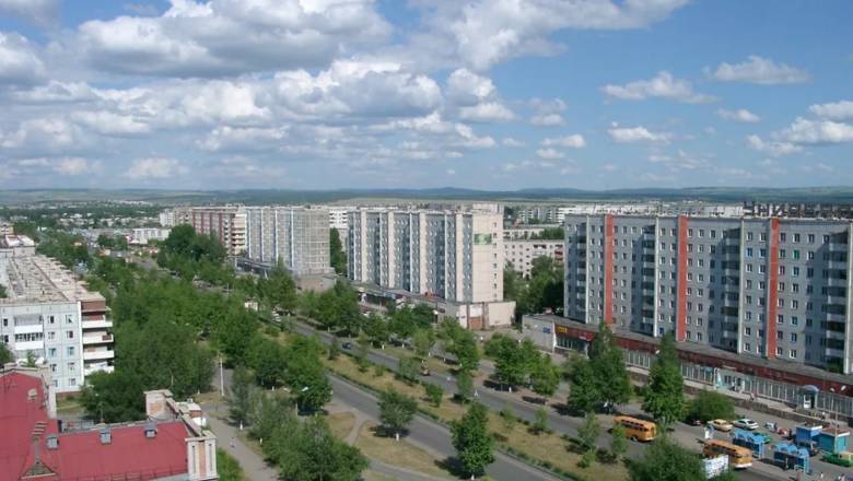 В городе под Красноярском объявлен режим ЧС из-за угрозы обрушения десятков домов