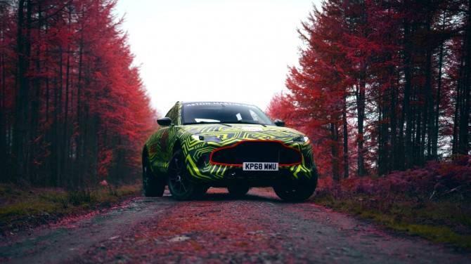 Новый внедорожник Aston Martin DBX доступен для заказа в России