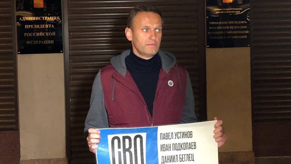 Навальный устраивает истерики из-за выплывшей правды о махинациях с «донатами»