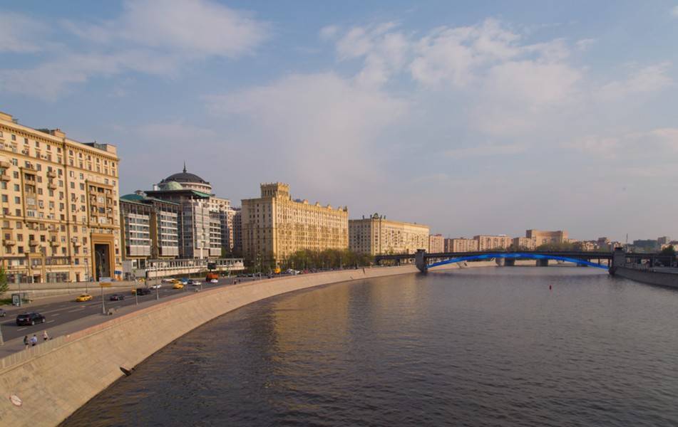 Синоптики обещают москвичам теплую погоду в выходные